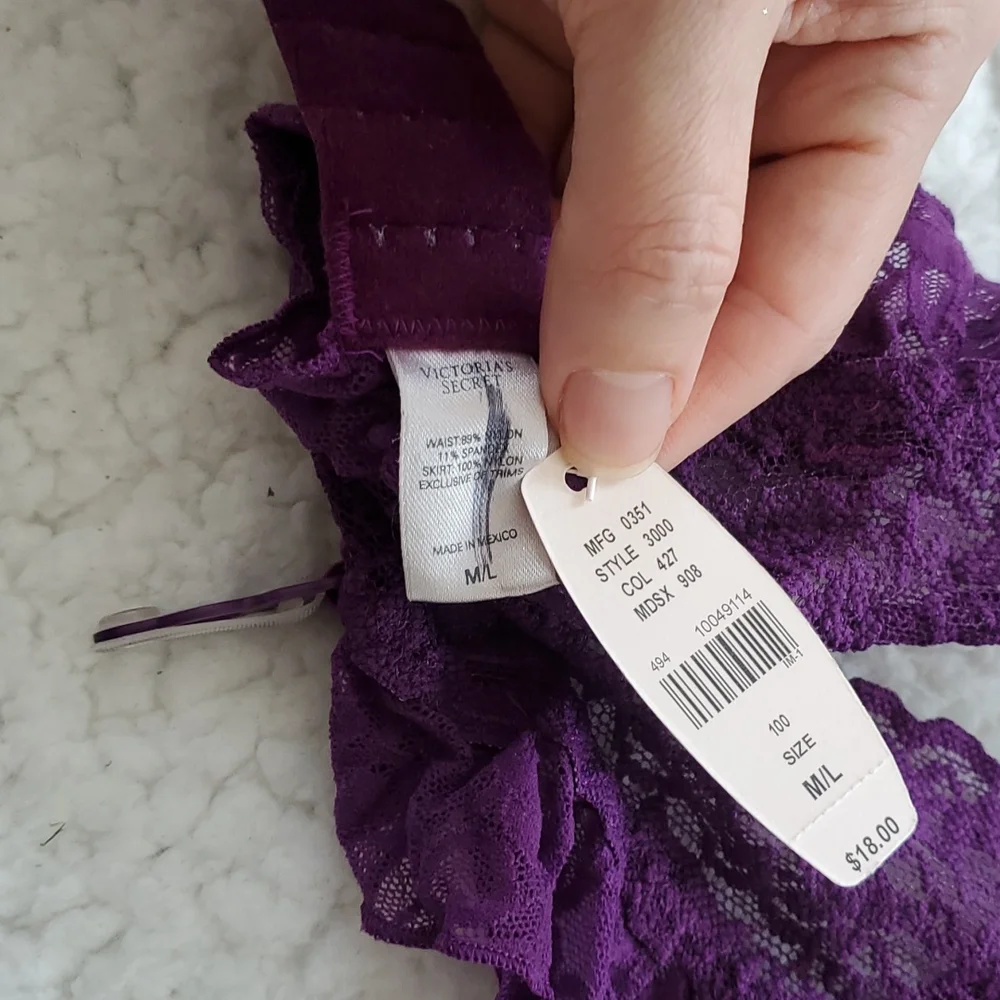 Victoria's Secret Purple/Fushia Garter Belt Bundle - Picture 14 of 17